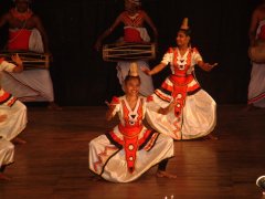 02-Folk dances in the Kandyan Cultural Centre